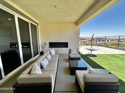 Exterior - 39186 Pinto Ct, Palmdale, CA 93551 photo 7 of 19