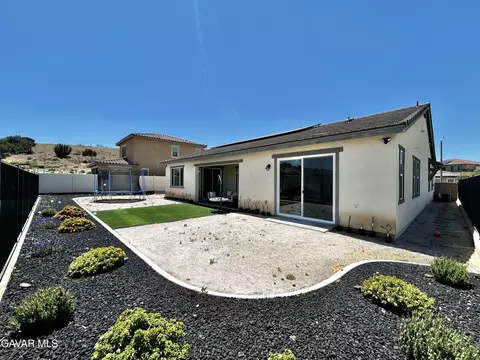 Exterior - 39186 Pinto Ct, Palmdale, CA 93551 photo 9 of 19