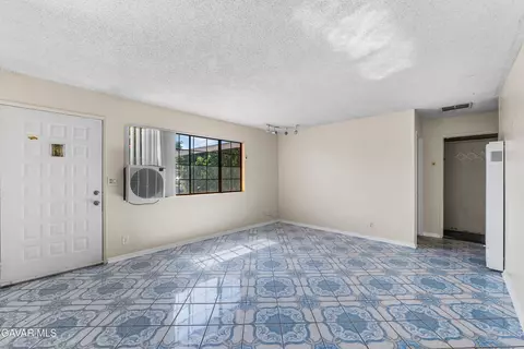 Living - 37627 3rd St, Palmdale, CA 93550 photo 2 of 3