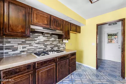 Kitchen - 37627 3rd St, Palmdale, CA 93550 photo 2 of 3
