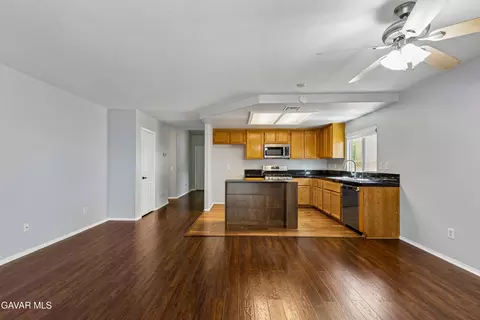 Other - 43637 6th St, Lancaster, CA 93535 photo 3 of 8
