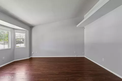Living - 43637 6th St, Lancaster, CA 93535 photo 4 of 8