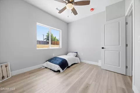 Bedroom - 20112 Clubview Dr, Tehachapi, CA 93561 photo 7 of 7