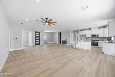 Other - 20112 Clubview Dr, Tehachapi, CA 93561 photo 6 of 8