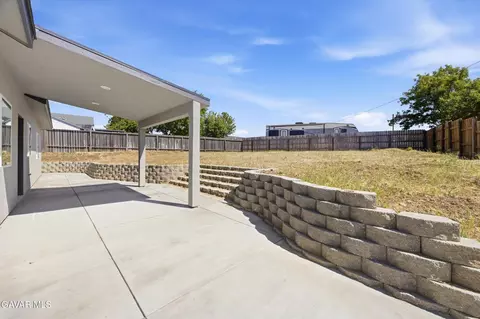Exterior - 20112 Clubview Dr, Tehachapi, CA 93561 photo 6 of 8
