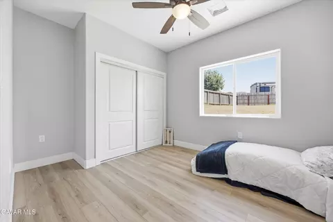 Bedroom - 20112 Clubview Dr, Tehachapi, CA 93561 photo 6 of 7