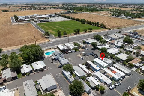 View/Area - 3157 E Avenue I #E2, Lancaster, CA 93535 photo 3 of 7