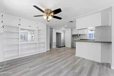 Living - 3157 E Avenue I #E2, Lancaster, CA 93535 photo 1 of 5