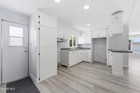 Other - 3157 E Avenue I #E2, Lancaster, CA 93535 photo 4 of 5