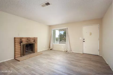 40991 179th St, Lancaster, CA 93535 photo 4