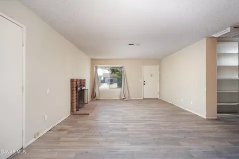 40991 179th St, Lancaster, CA 93535 photo 5