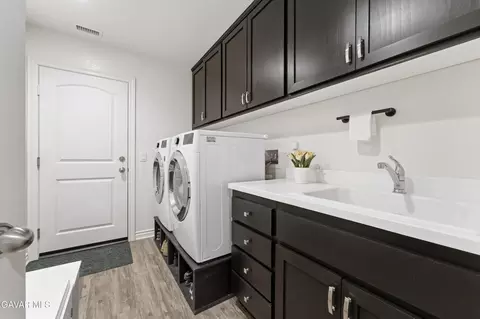Other - 5829 Vahan Ct, Lancaster, CA 93536 photo 4 of 9