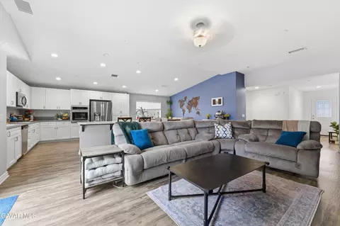 Other - 5829 Vahan Ct, Lancaster, CA 93536 photo 7 of 9