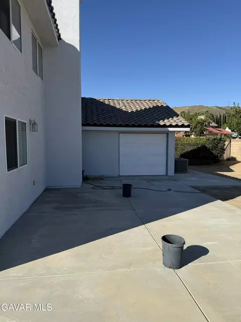 Exterior - 5311 Windcrest Ct, Palmdale, CA 93551 photo 7 of 28