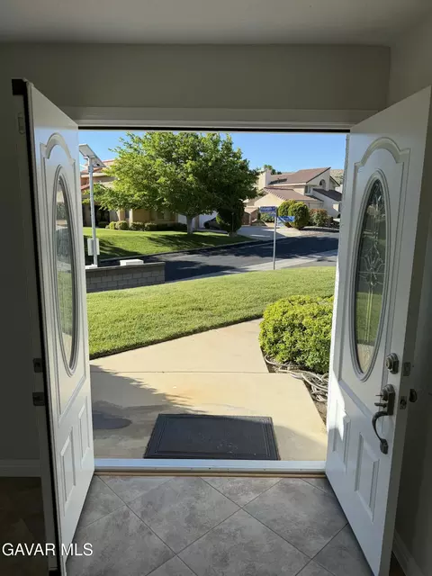 Entry Way - 5311 Windcrest Ct, Palmdale, CA 93551 photo 1 of 2