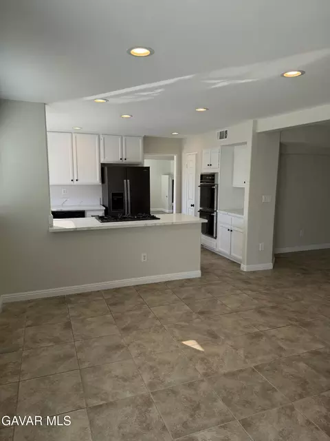 Kitchen - 5311 Windcrest Ct, Palmdale, CA 93551 photo 1 of 10