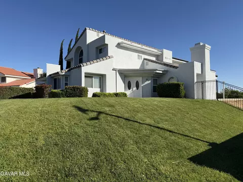 5311 Windcrest Ct, Palmdale, CA 93551