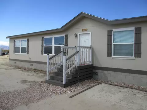 2265 Gibbs Ave, Mojave, CA 93501