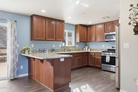 Kitchen - 17820 Bold Venture Dr, Tehachapi, CA 93561 photo 1 of 5