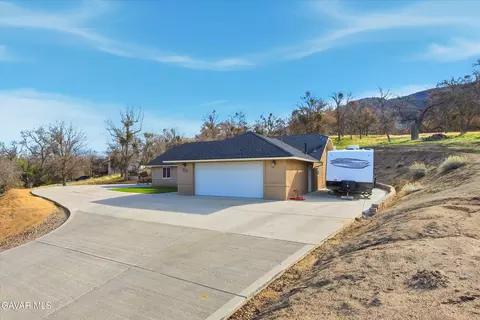 Other - 17820 Bold Venture Dr, Tehachapi, CA 93561 photo 5 of 18