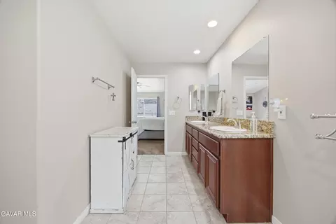 Entry Way - 17820 Bold Venture Dr, Tehachapi, CA 93561 photo 2 of 2