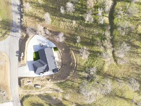View/Area - 17820 Bold Venture Dr, Tehachapi, CA 93561 photo 3 of 7