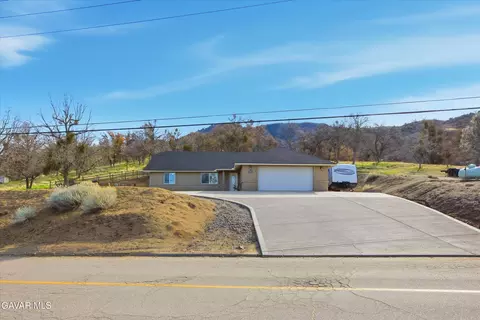 Other - 17820 Bold Venture Dr, Tehachapi, CA 93561 photo 4 of 18