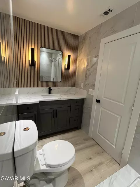 Bath - 40356 Ronar St, Palmdale, CA 93591 photo 19 of 34
