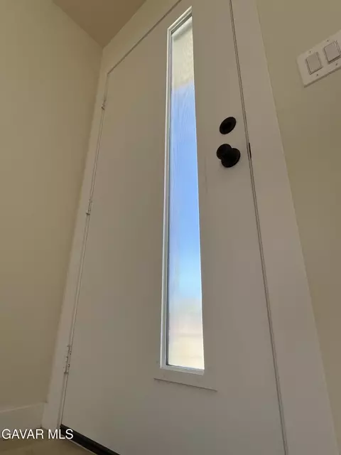 Entry Way - 40356 Ronar St, Palmdale, CA 93591 photo 1 of 5