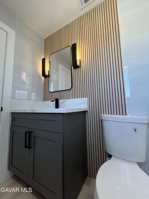Bath - 40356 Ronar St, Palmdale, CA 93591 photo 23 of 34