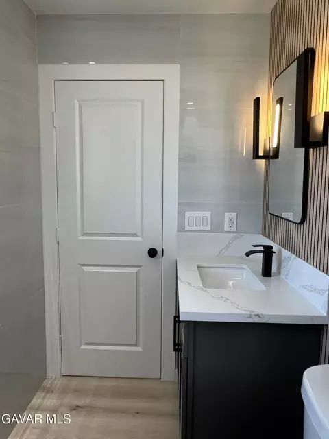 Bath - 40356 Ronar St, Palmdale, CA 93591 photo 24 of 34