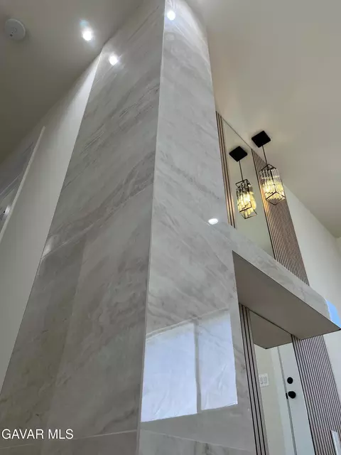 Entry Way - 40356 Ronar St, Palmdale, CA 93591 photo 5 of 5