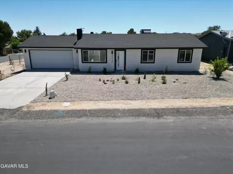 Exterior - 40356 Ronar St, Palmdale, CA 93591 photo 7 of 7