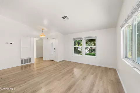 Living - 2343 E Kildare St, Lancaster, CA 93535 photo 5 of 11