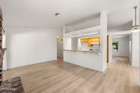 Living - 2343 E Kildare St, Lancaster, CA 93535 photo 11 of 11