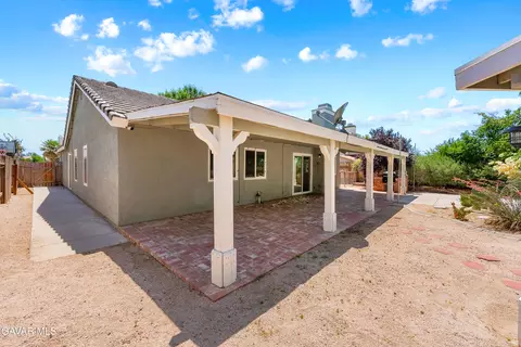 Exterior - 2343 E Kildare St, Lancaster, CA 93535 photo 8 of 10