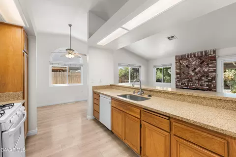 Kitchen - 2343 E Kildare St, Lancaster, CA 93535 photo 5 of 6