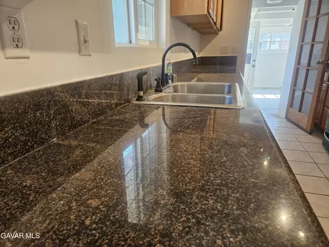 Kitchen - 38539 36th St E, Palmdale, CA 93550 photo 1 of 7