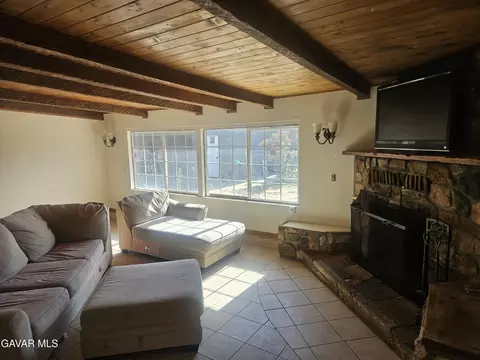 Living - 38539 36th St E, Palmdale, CA 93550 photo 7 of 13