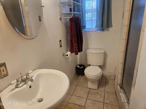 Bath - 38539 36th St E, Palmdale, CA 93550 photo 3 of 3