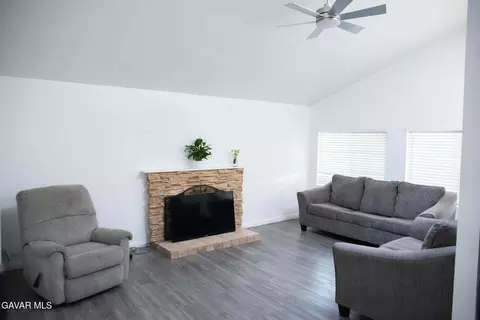 Living - Undisclosed, Lancaster, CA 93535 photo 1 of 2