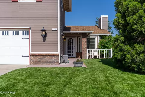 Exterior - 1370 Tanglewood Dr, Tehachapi, CA 93561 photo 2 of 8
