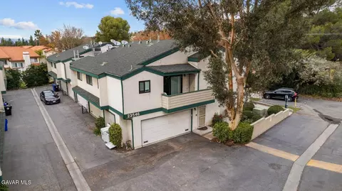 23546 Newhall Ave #6, Newhall, CA 91321