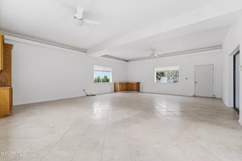 Living - 47038 W 4th St, Lancaster, CA 93534 photo 4 of 5