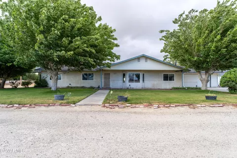 Exterior - 47038 W 4th St, Lancaster, CA 93534 photo 1 of 5