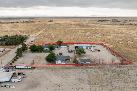 View/Area - 47038 W 4th St, Lancaster, CA 93534 photo 1 of 6