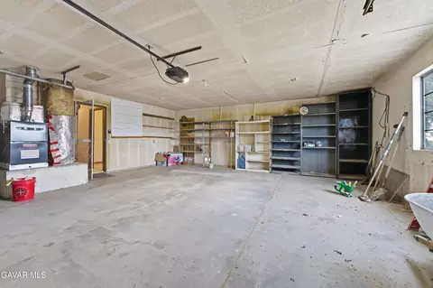 Other - 47038 W 4th St, Lancaster, CA 93534 photo 6 of 12