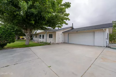 47038 4th St, Lancaster, CA 93534