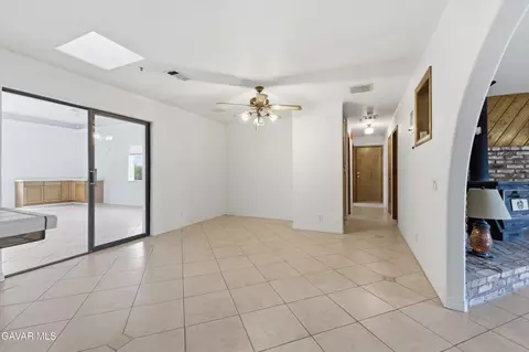 Other - 47038 W 4th St, Lancaster, CA 93534 photo 4 of 12