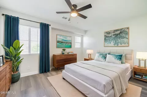 Bedroom - 45123 Palm Ln, Lancaster, CA 93535 photo 4 of 12